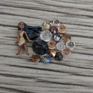🦉Pocahontas Charm Set